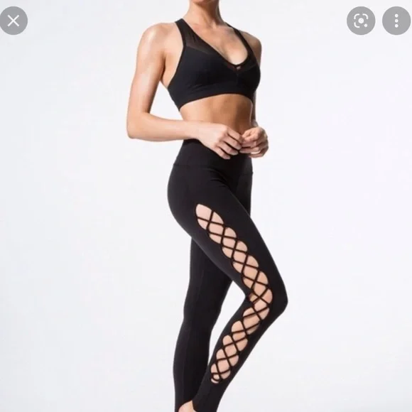 ALO Yoga, Pants & Jumpsuits, Alo Yoga Interlace Legging In Black Size Xs